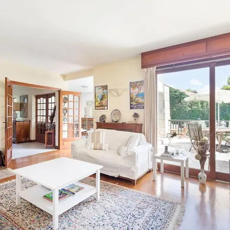 Holiday home Maison Orsola